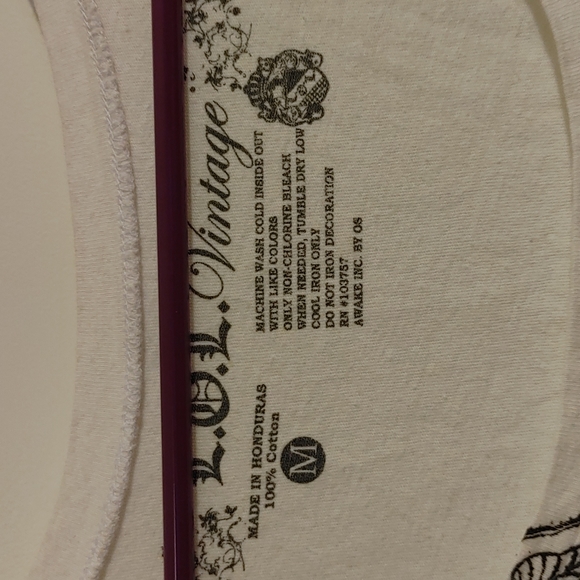 Graphic tee - Picture 2 of 2